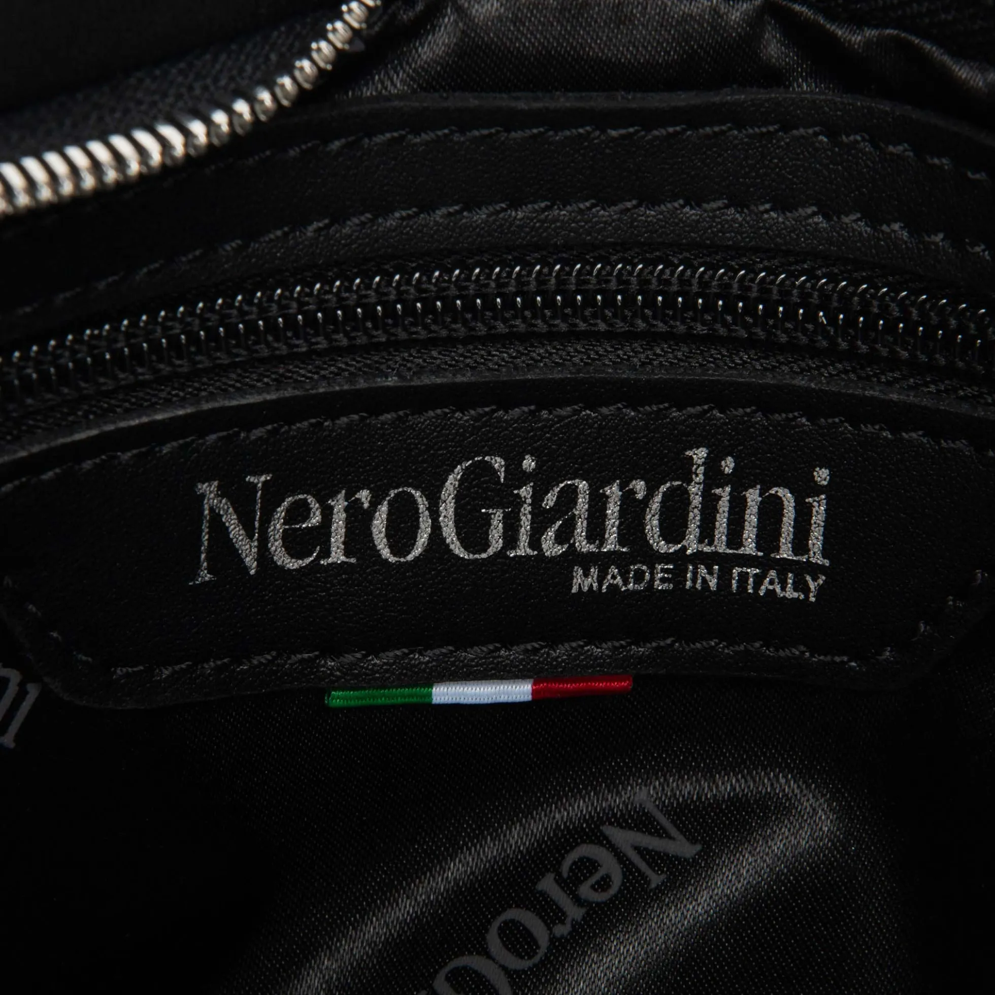Borsa a mano NeroGiardiniE644128D-100