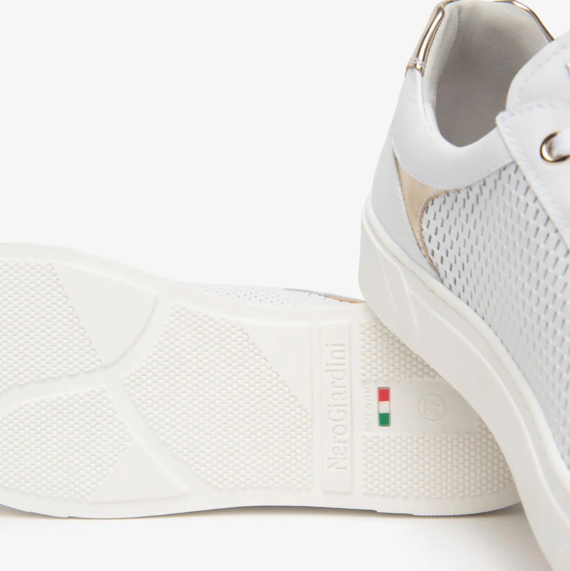 Sneakers NeroGiardini E615252D 707 E6152525252