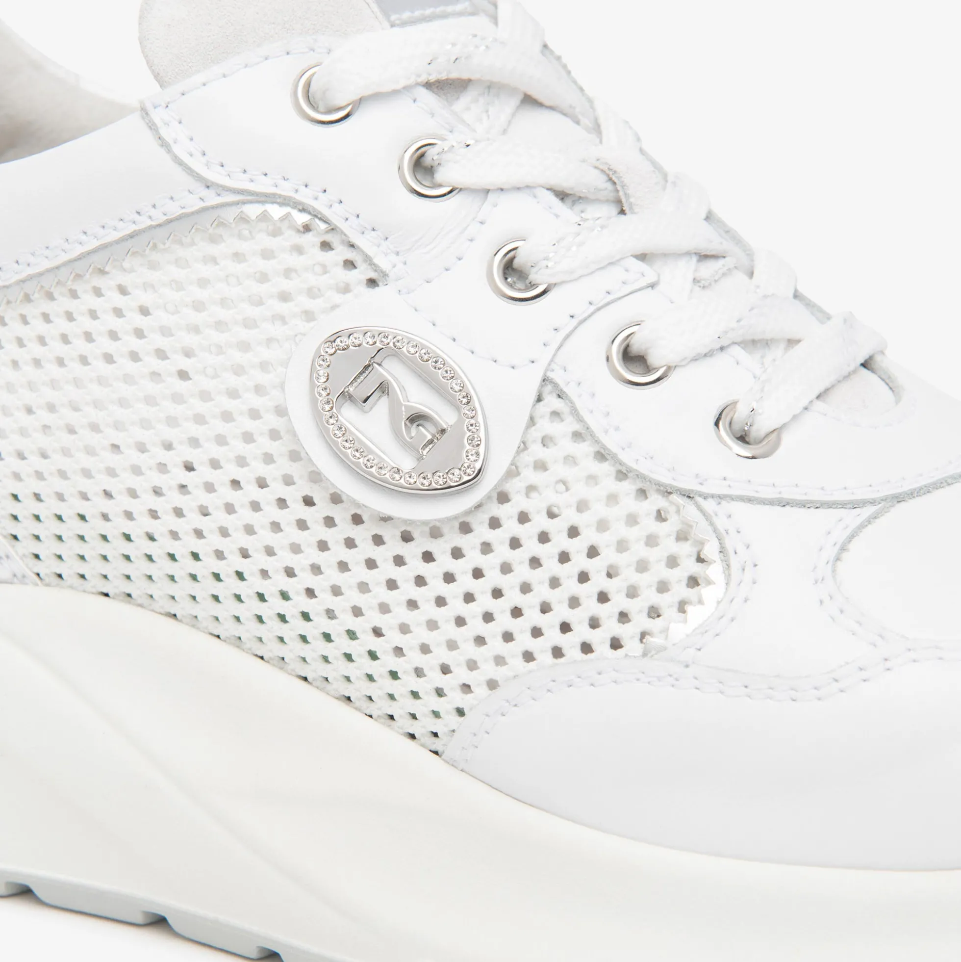 Sneakers NeroGiardini E615180D 707 E6151805180