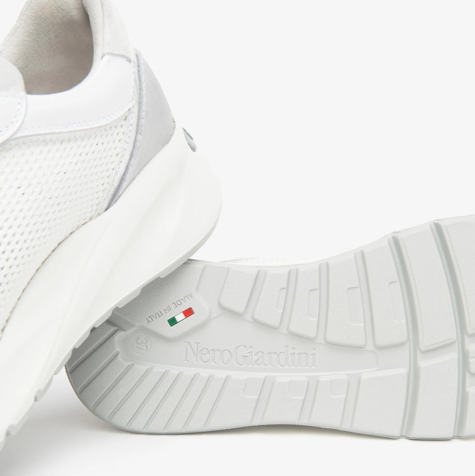 Sneakers NeroGiardini E615180D 707 E6151805180