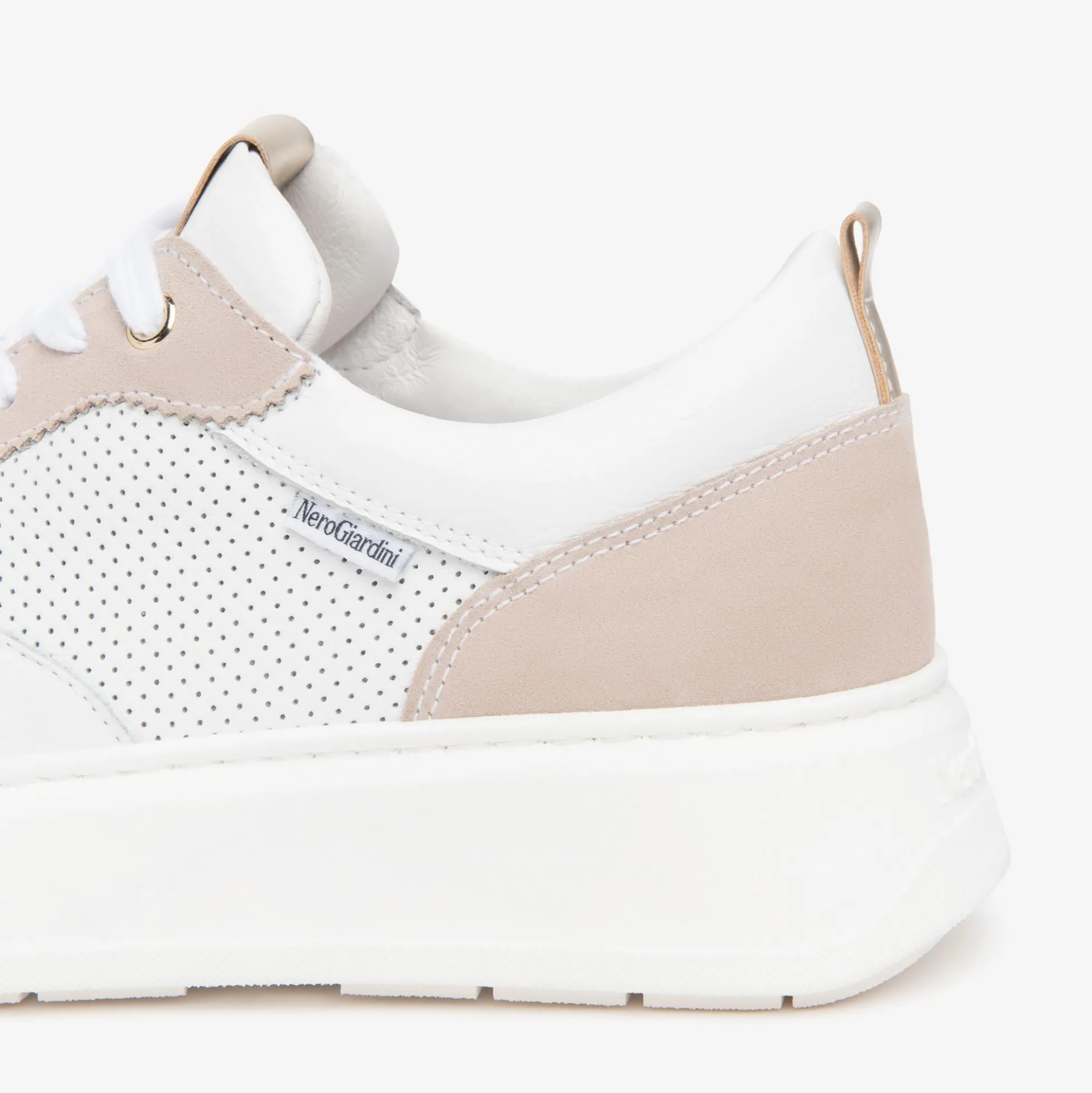 Sneakers NeroGiardini E615275 714 E6152755275